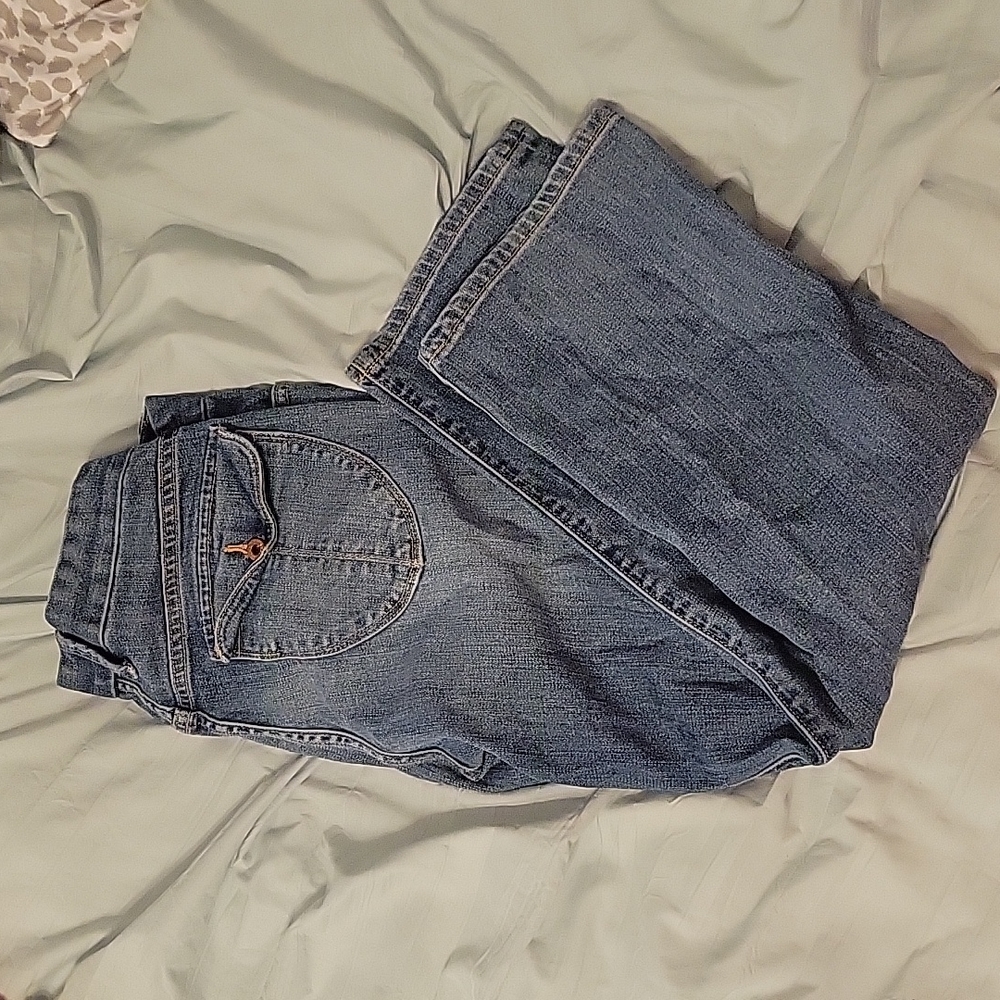 Luck brand jeans with buttons on the pockets  Capri